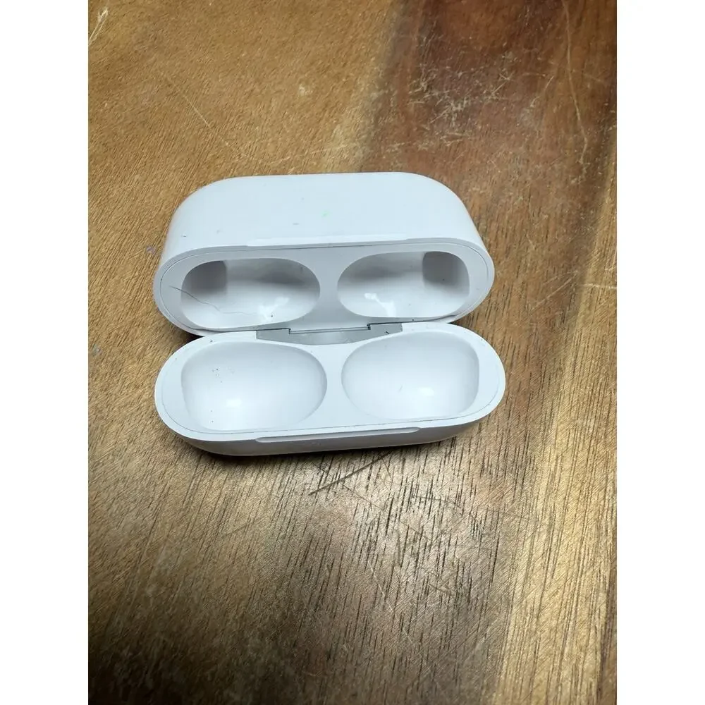 Replacement Apple Airpods Pro A2700 2nd Gen Charging Case W/box. USB-C